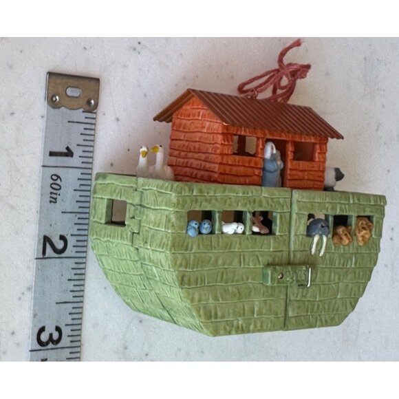 VINTAGE 2003 Hallmark Licensing, Inc. Keepsake Ornament Noah's Ark 2.5" Tall - Picture 3 of 15